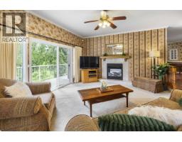 26350 Trethewey Crescent, Maple Ridge, BC V2W1A5 Photo 13