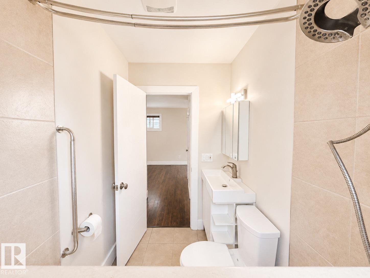 11934 64 ST NW - 10