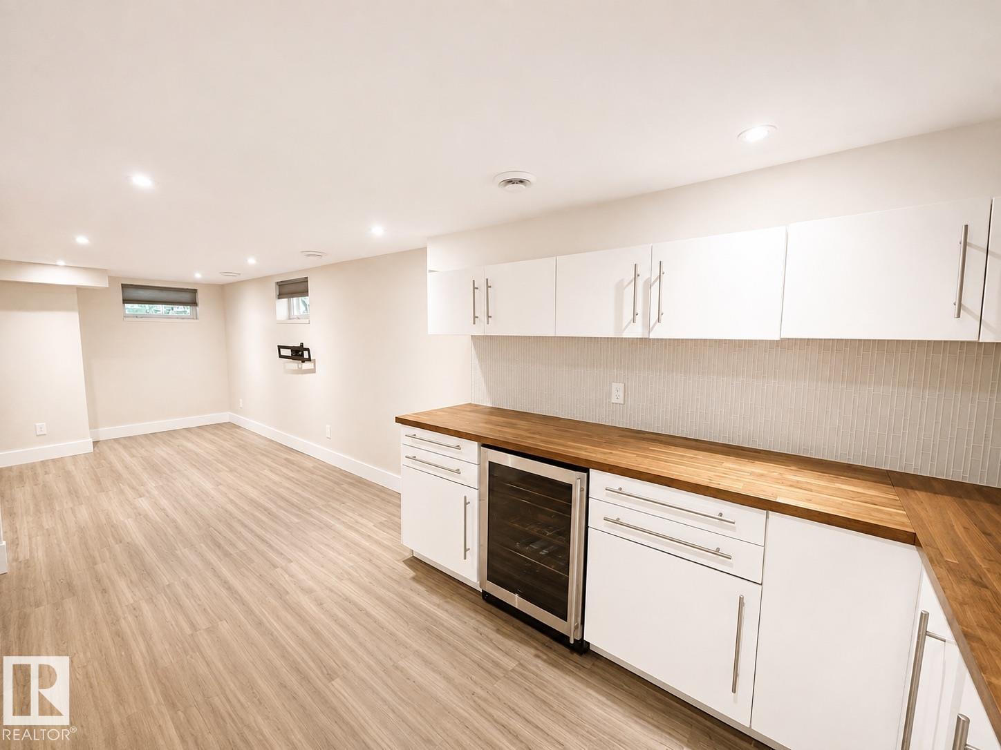11934 64 ST NW - Image 12
