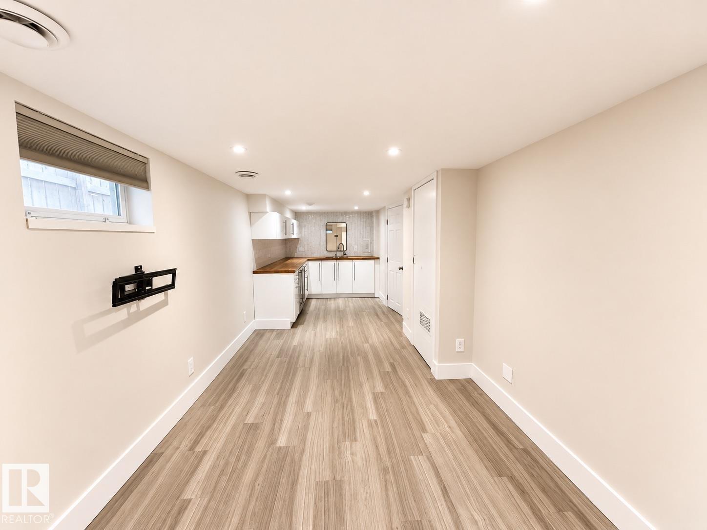 11934 64 ST NW - Image 13