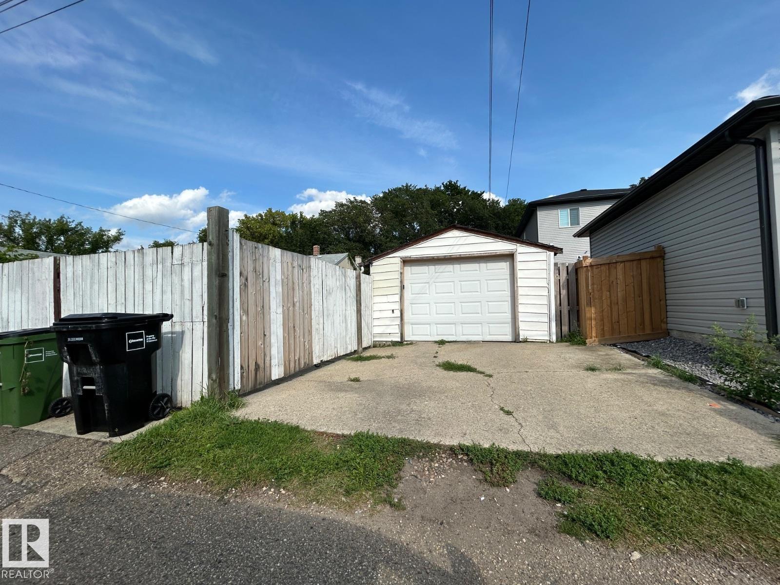 11934 64 ST NW - 22