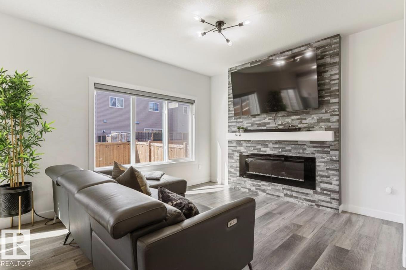 19703 29 Avenue NW - Image 13
