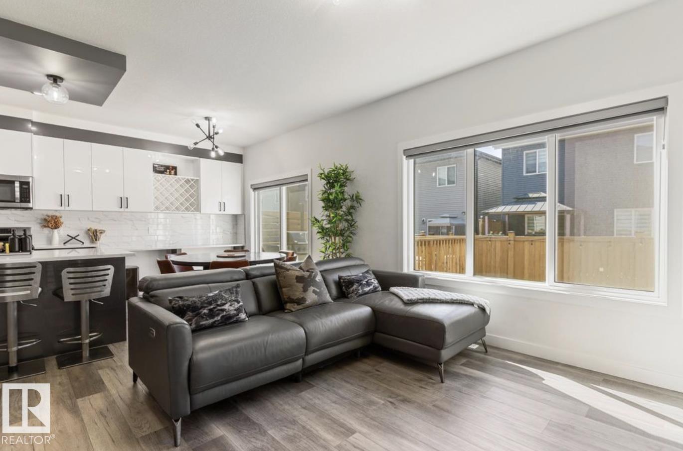 19703 29 Avenue NW - Image 14