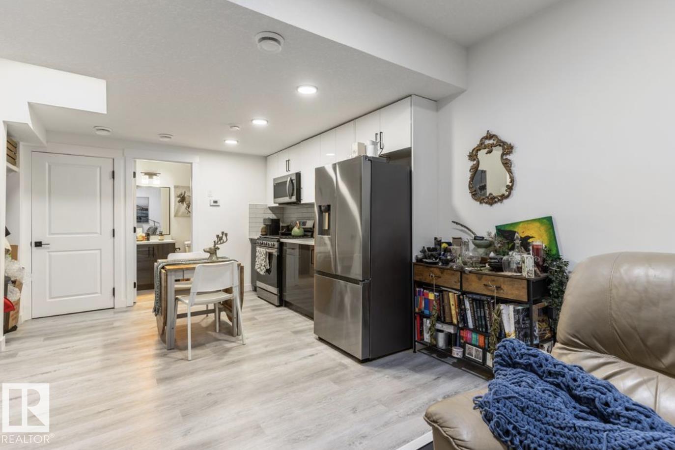 19703 29 Avenue NW - Image 33