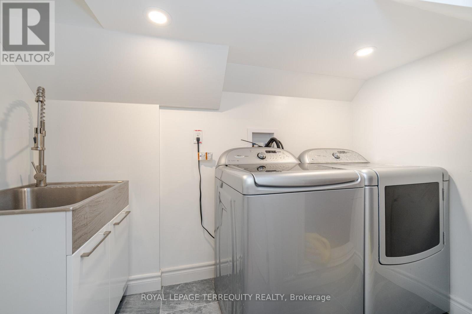 36 CHOKECHERRY CRESCENT - 36