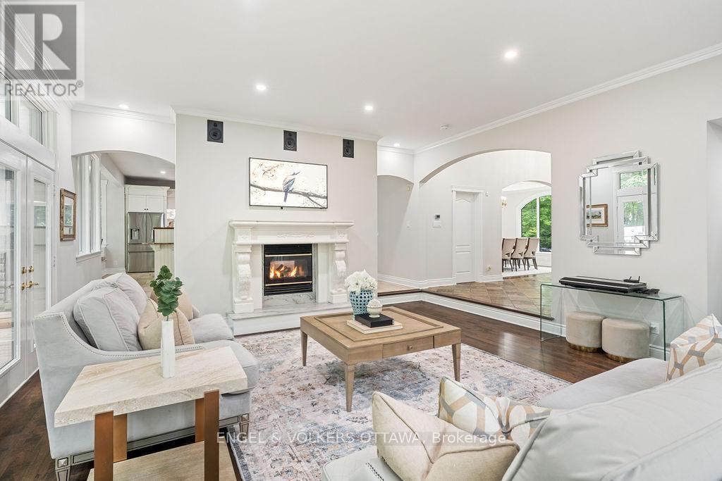1412 HOUSTON CRESCENT - 8