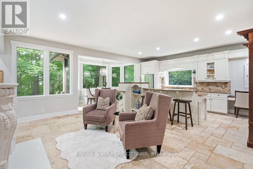 1412 HOUSTON CRESCENT - 9
