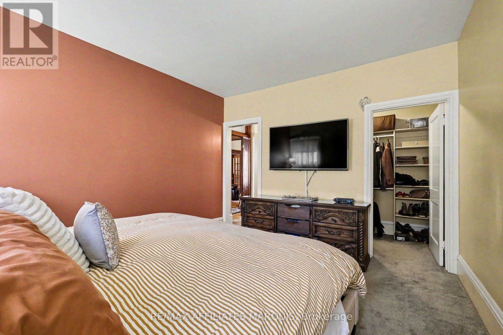 70 MAPLE AVENUE - 20