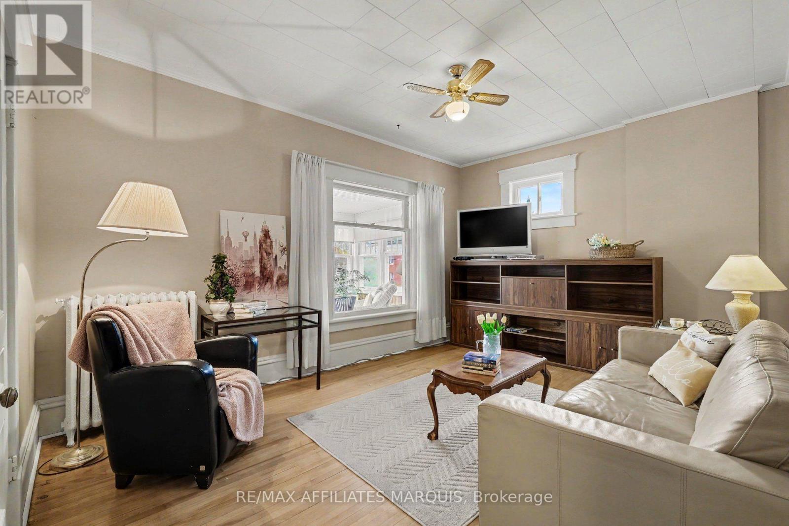 70 MAPLE AVENUE - 24