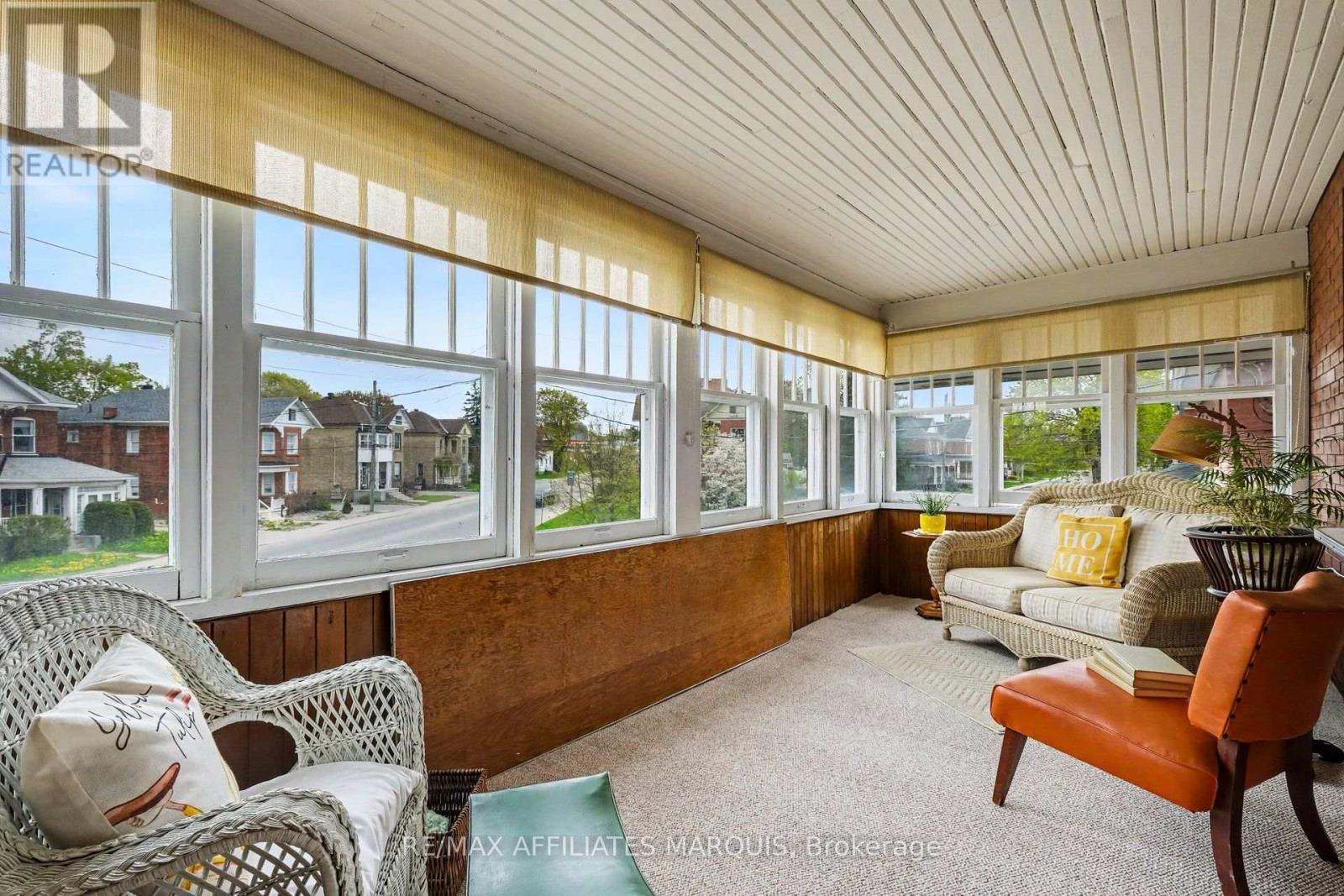 70 MAPLE AVENUE - 27