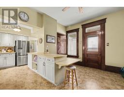 70 Maple Avenue, Smiths Falls, ON K7A2A7 Photo 10