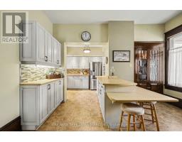 70 Maple Avenue, Smiths Falls, ON K7A2A7 Photo 12