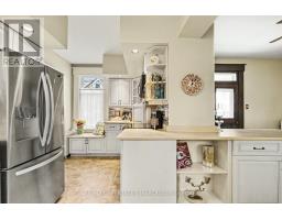 70 Maple Avenue, Smiths Falls, ON K7A2A7 Photo 14