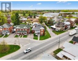 70 Maple Avenue, Smiths Falls, ON K7A2A7 Photo 41