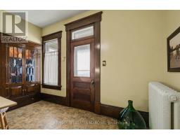 70 Maple Avenue, Smiths Falls, ON K7A2A7 Photo 9