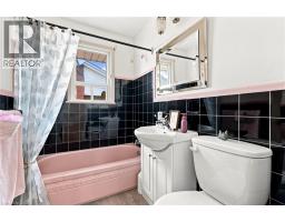 241 East 44th Street, Hamilton, ON L8T3H7 Photo 20
