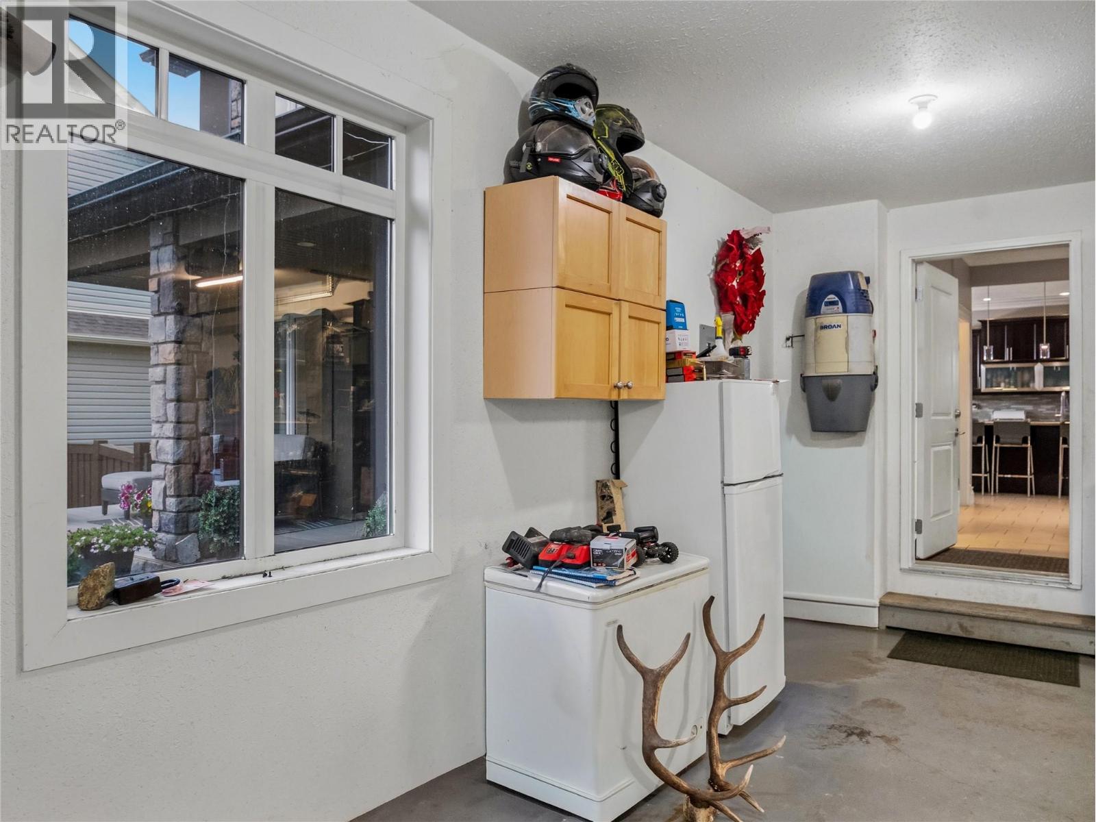 8701 19A Street - 44