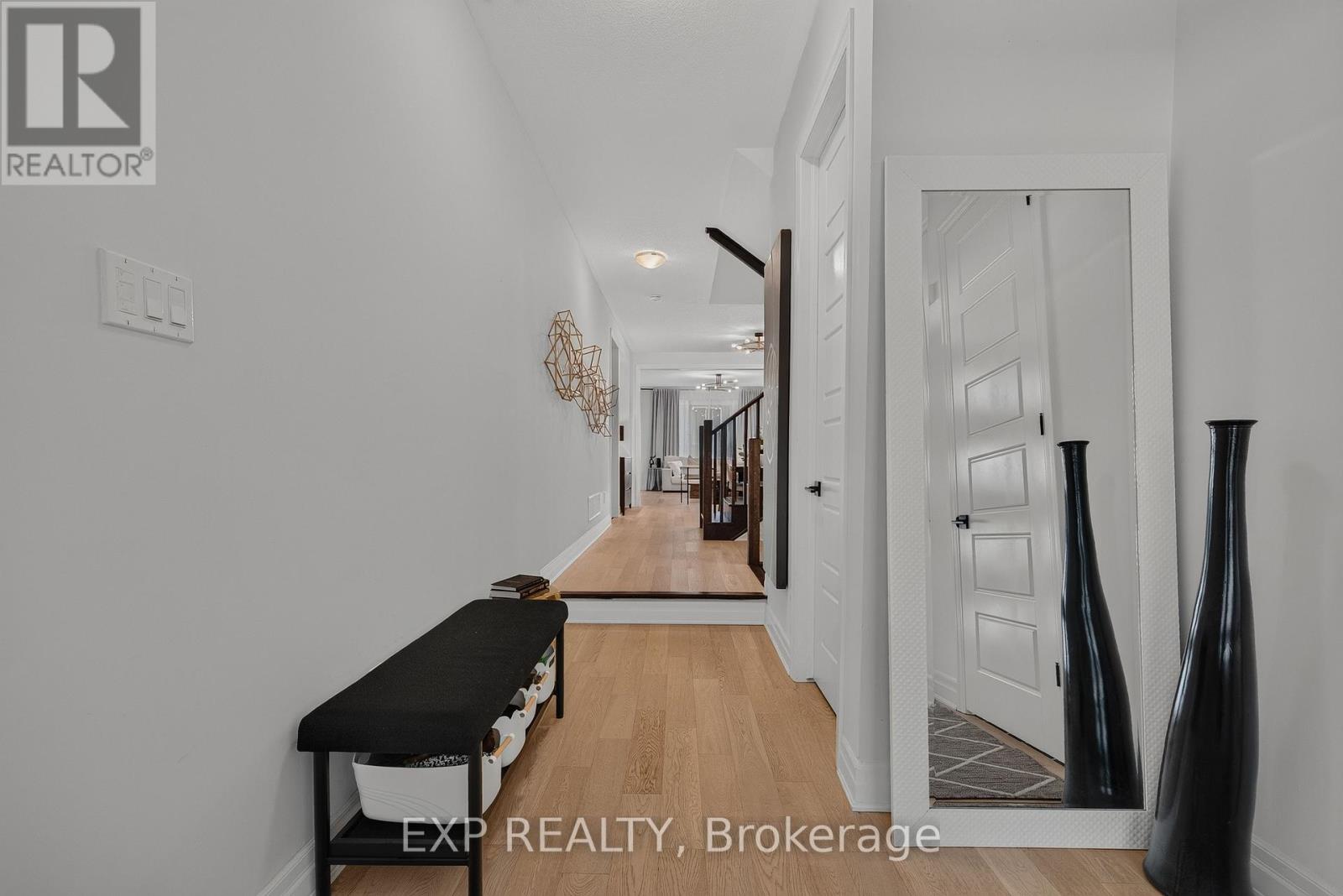 173 FORESTWALK STREET — photo 2