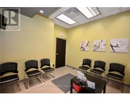204 - 325 Winterberry Drive, Hamilton, ON L8J0B6 Photo 7