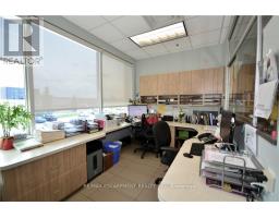 204 - 325 Winterberry Drive, Hamilton, ON L8J0B6 Photo 8