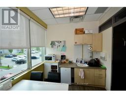 204 - 325 Winterberry Drive, Hamilton, ON L8J0B6 Photo 9