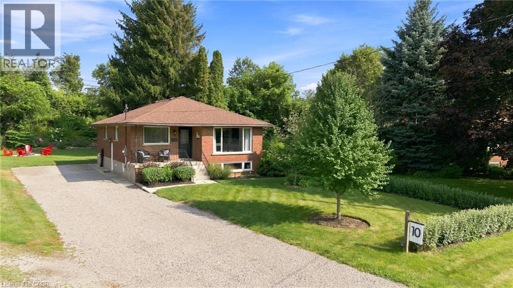 10 TAYLOR Crescent