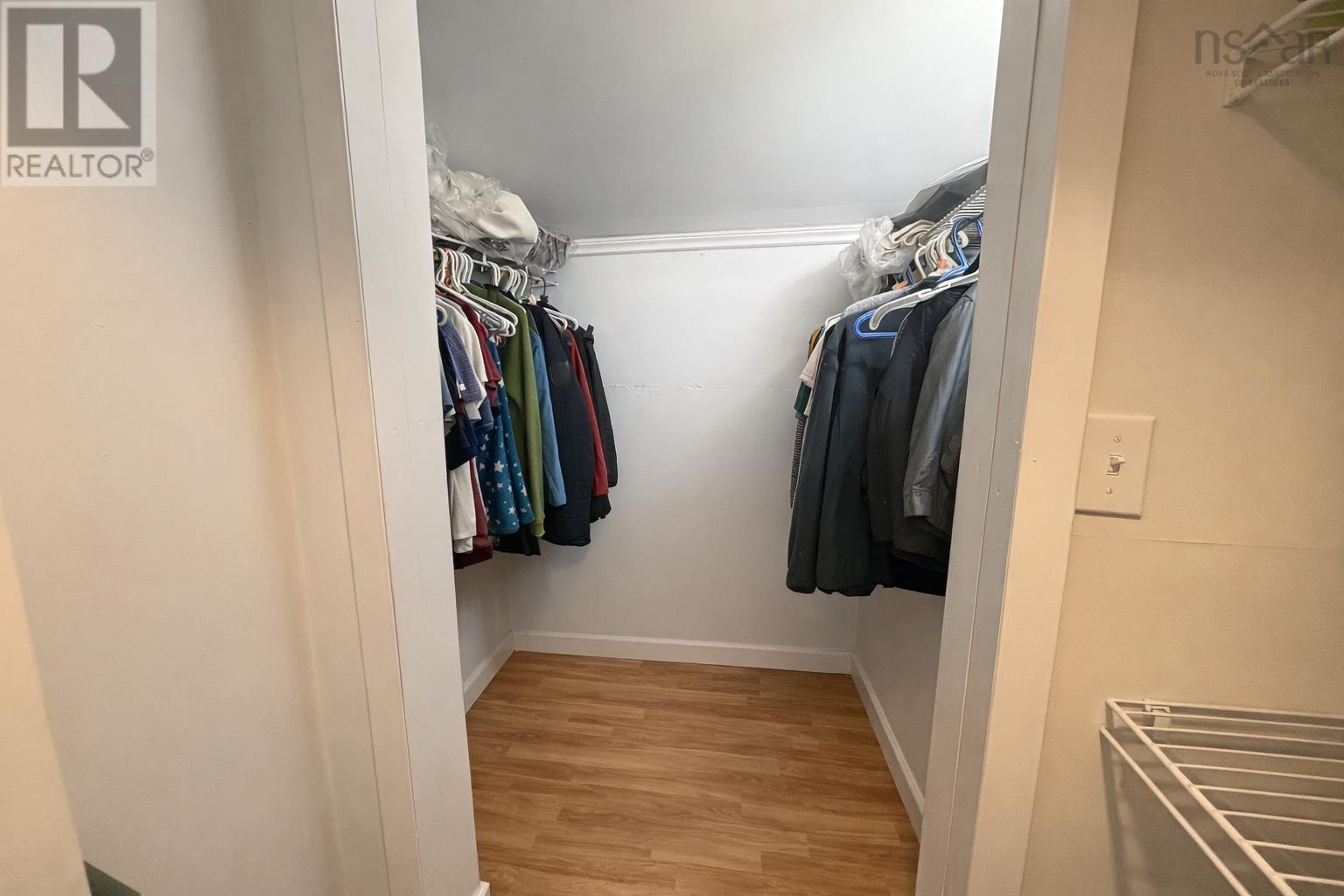 8 East Pleasant Street - 22
