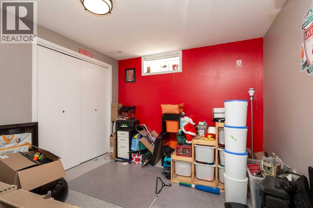 14 Heritage Road W - 22