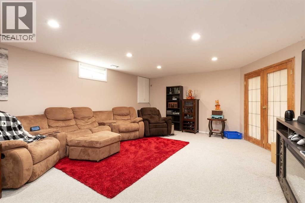 14 Heritage Road W - 17