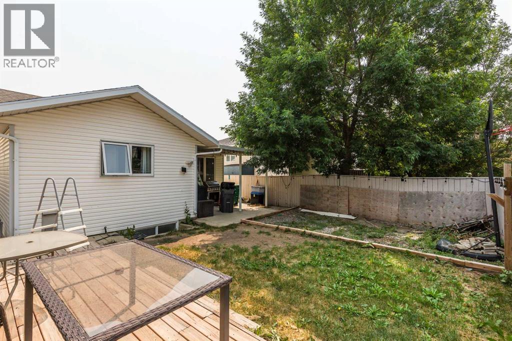 14 Heritage Road W - Image 24