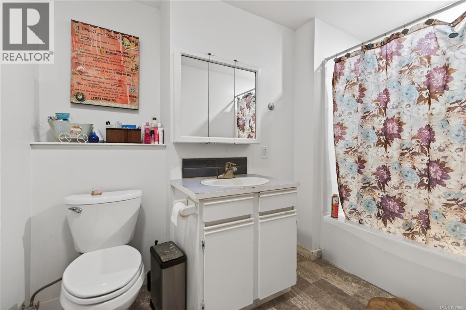 684 Robron Rd - Image 41