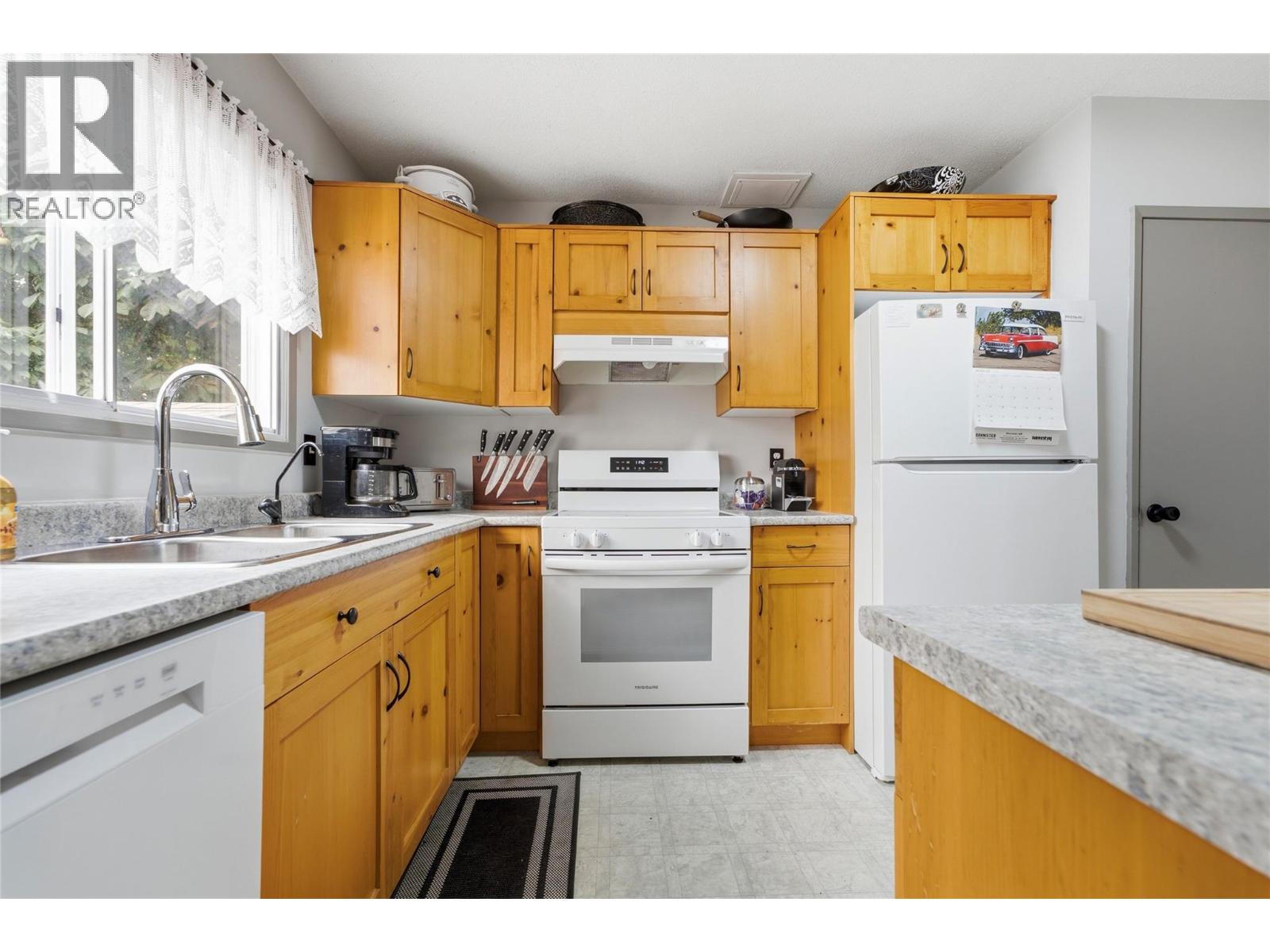 3 Bed, 2 Bath Apartment for Sale in Vernon – 3807 32 Avenue Unit# 7, Vernon - Image 9