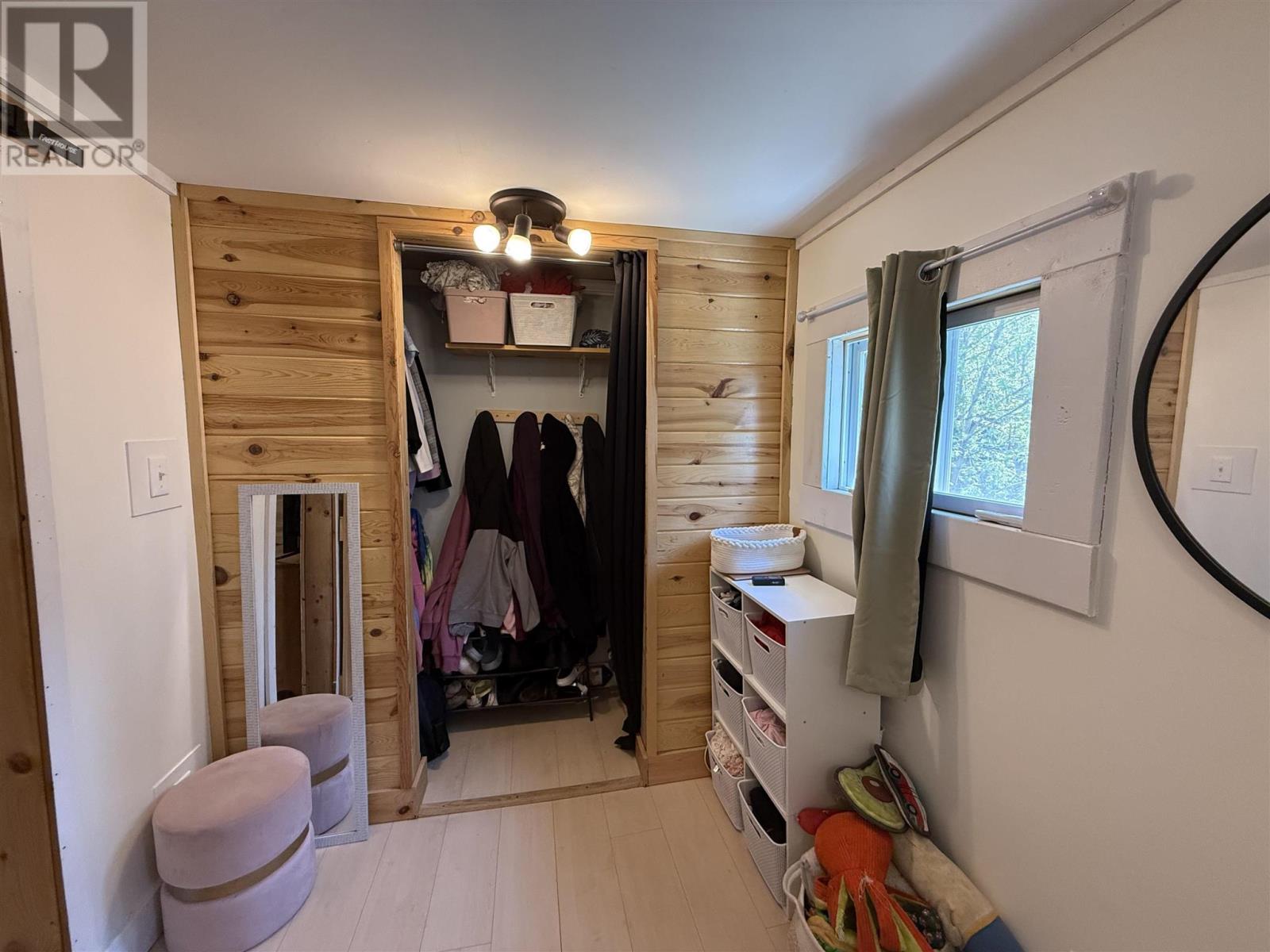 136 Carufel AVE - 8