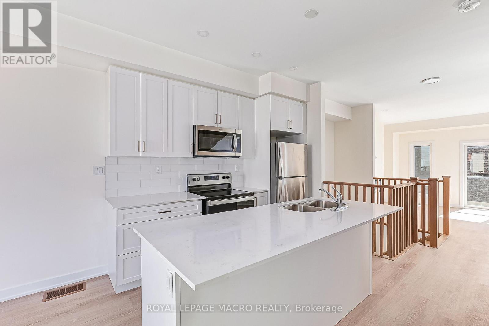 5 WINTERS CRESCENT NW - 10