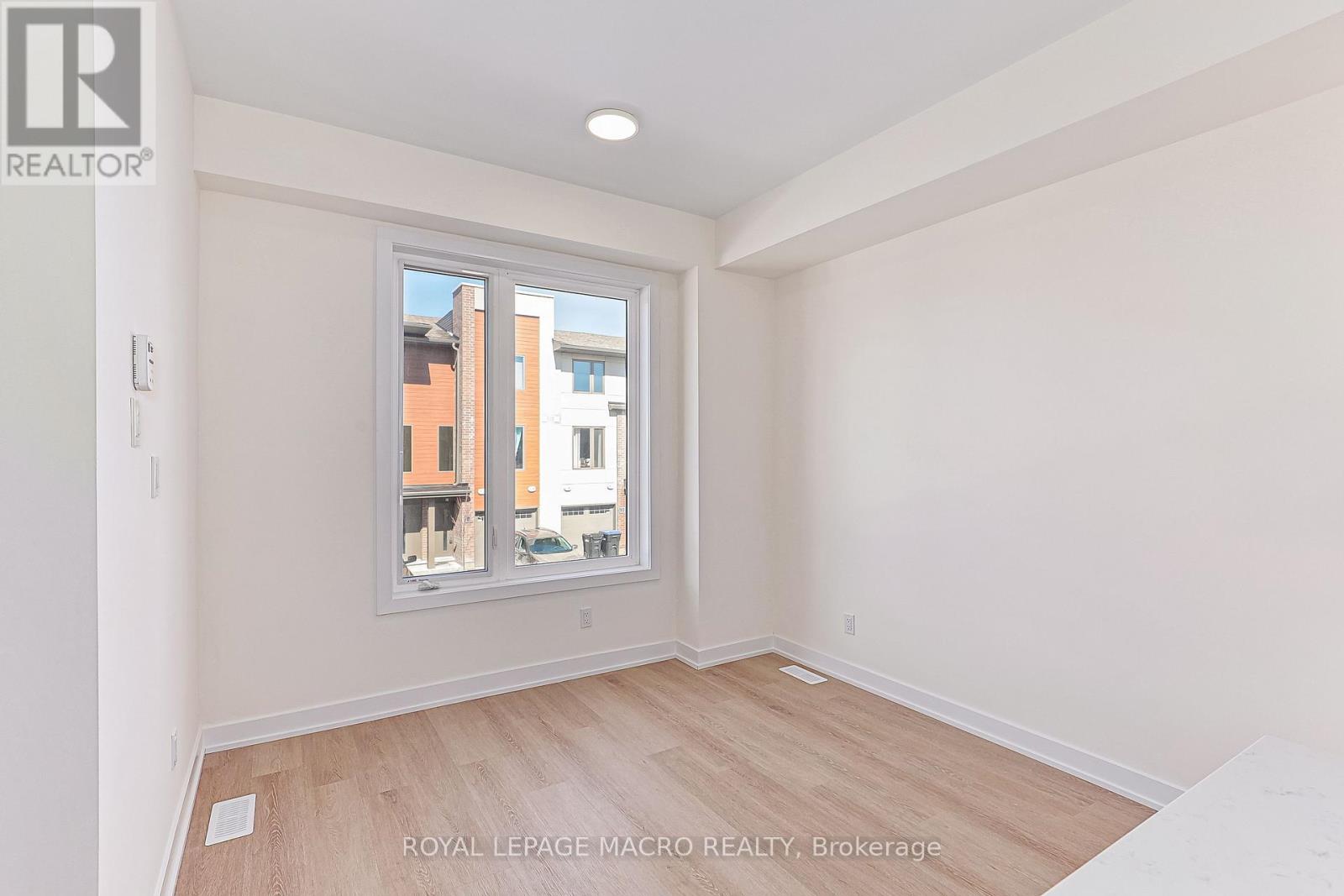 5 WINTERS CRESCENT NW - 12