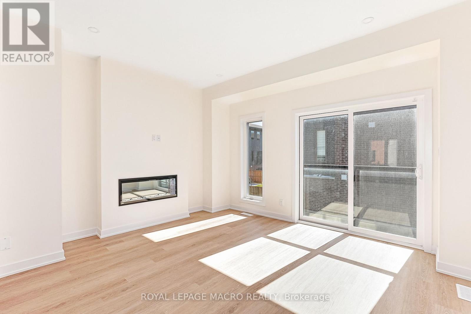 5 WINTERS CRESCENT NW - 5