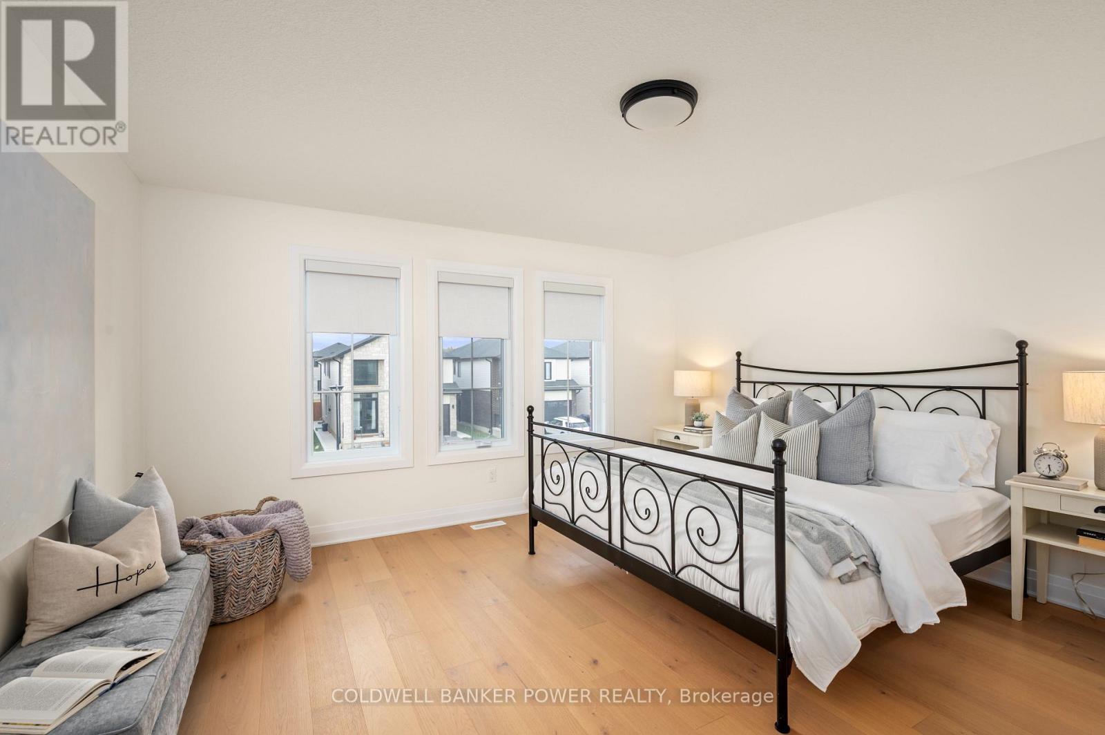 LOT 129 DARWIN CRESCENT - 30