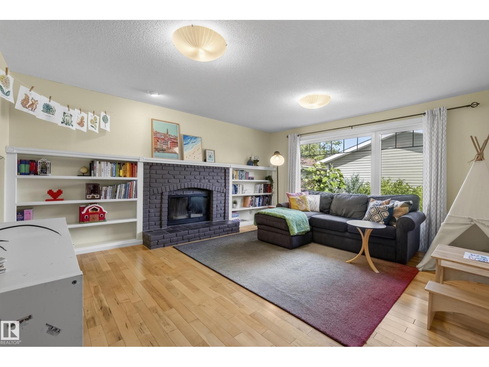 14332 51 AV NW - 22