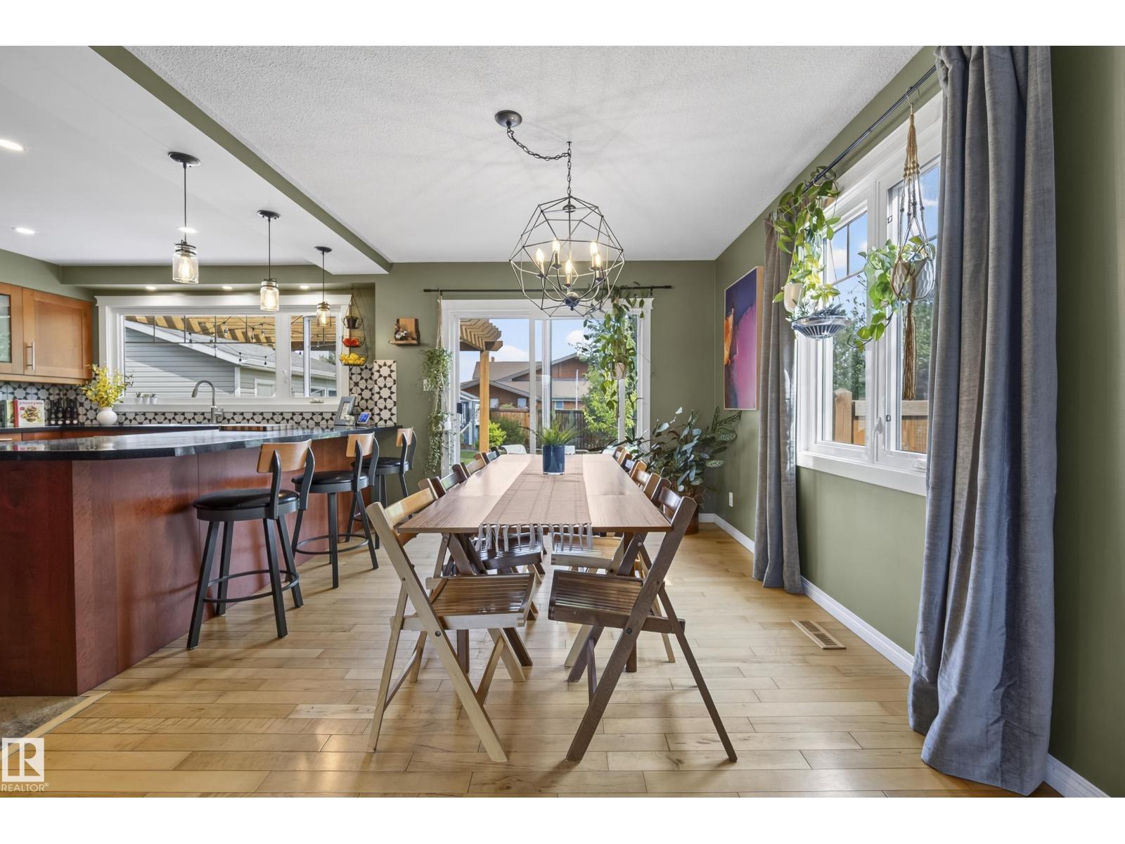 14332 51 AV NW - 14