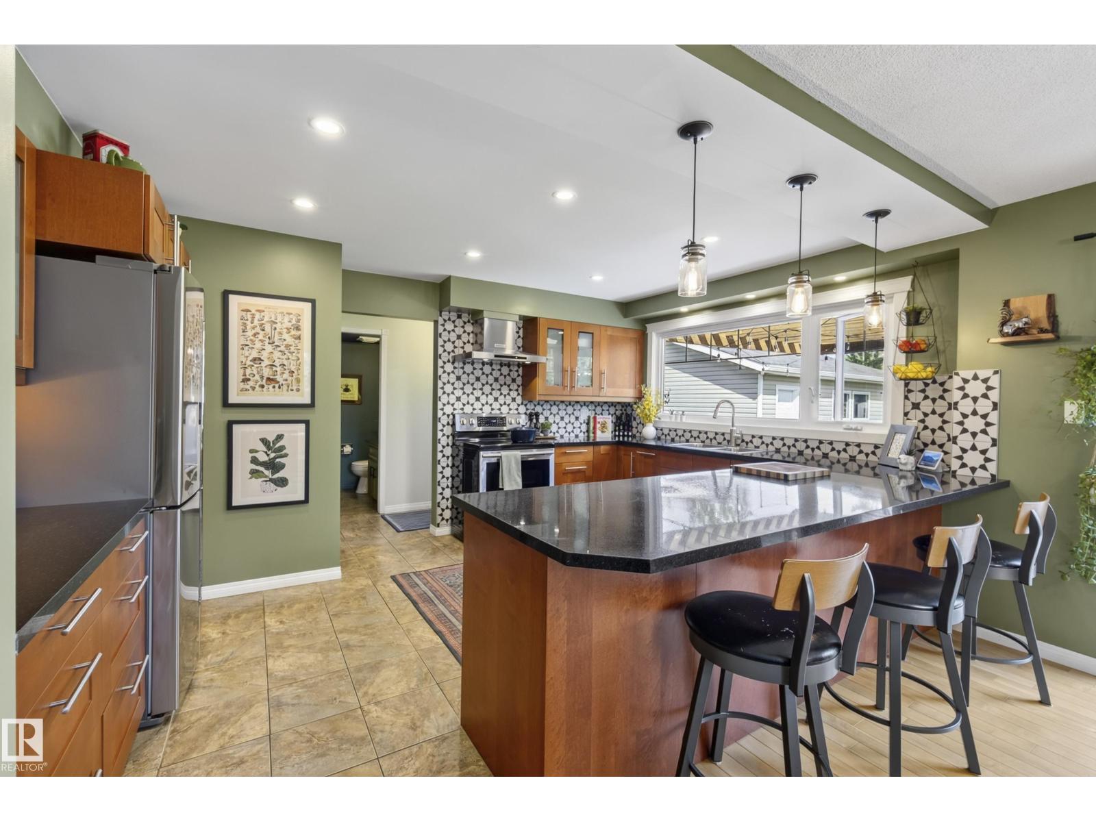 14332 51 AV NW - 16