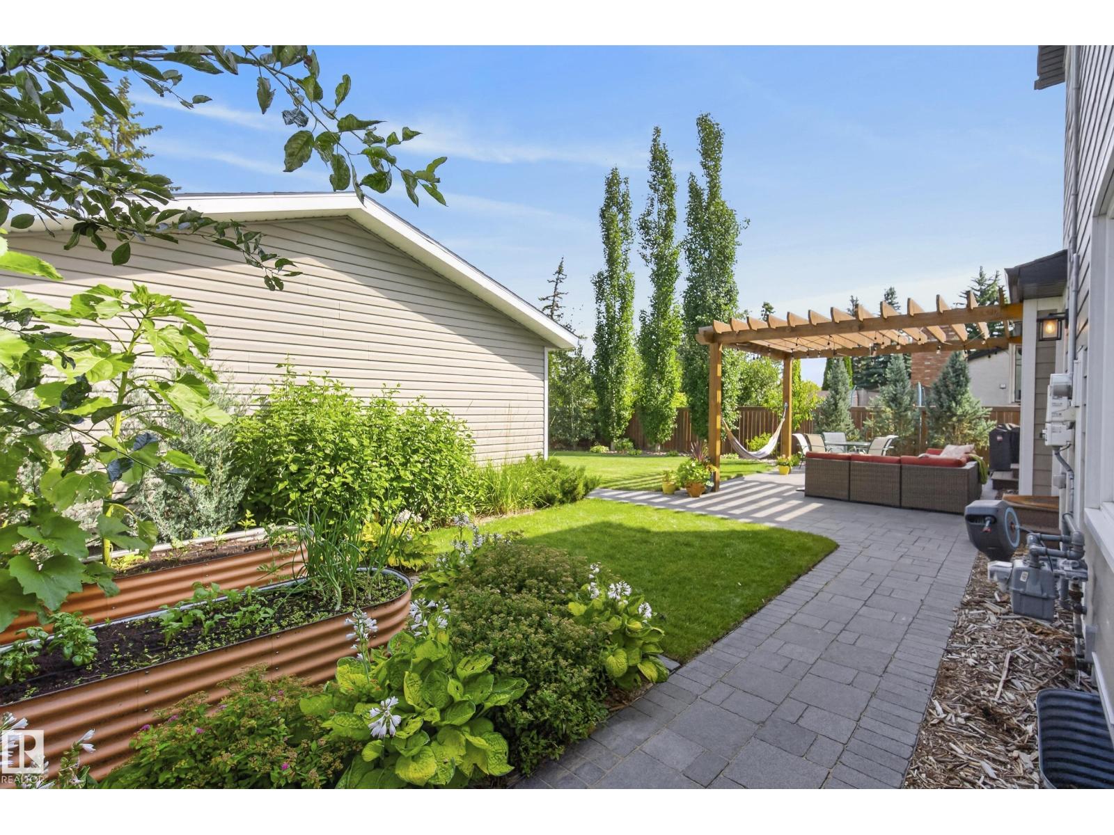 14332 51 AV NW - 43