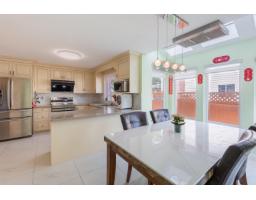 16111 10 Avenue, Surrey, BC V4A1A7 Photo 11