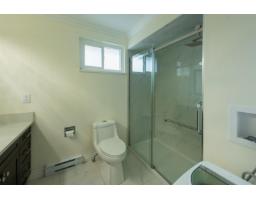 16111 10 Avenue, Surrey, BC V4A1A7 Photo 17