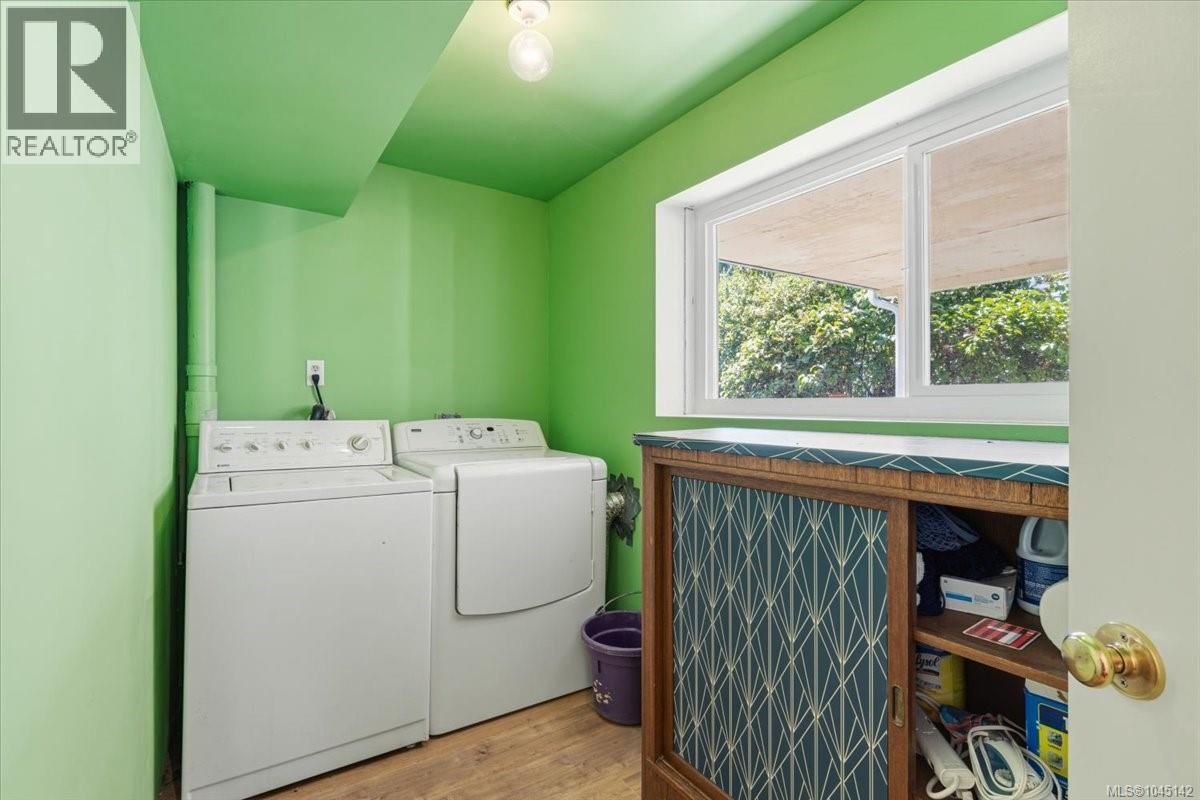 448 Lenhart Ave - 16