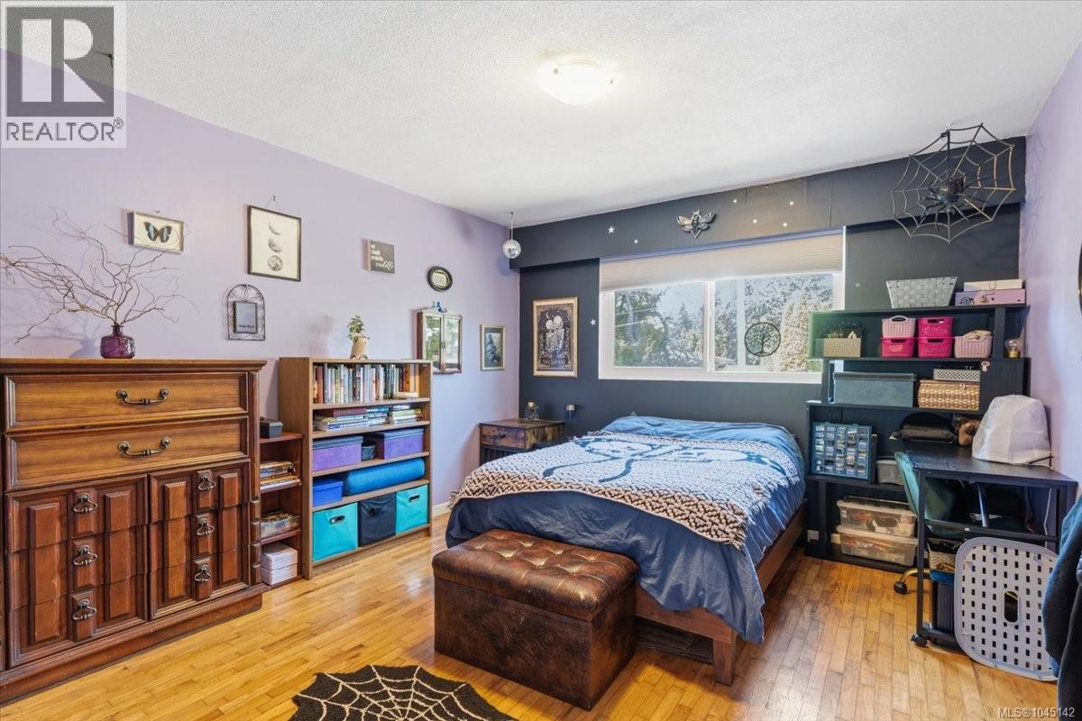 448 Lenhart Ave - 8