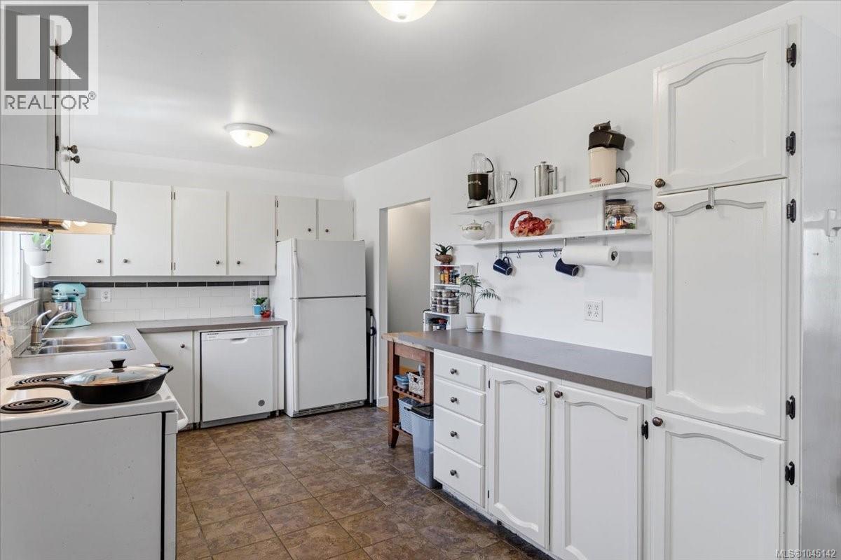 448 Lenhart Ave - 5