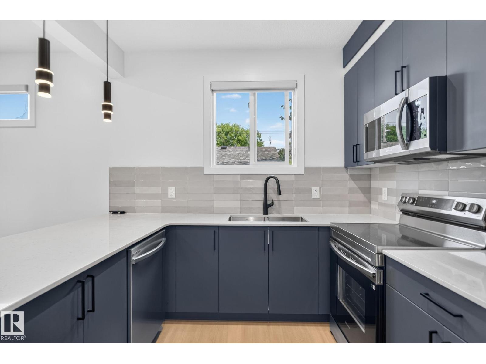 10617/19/21 83 ST NW - 33