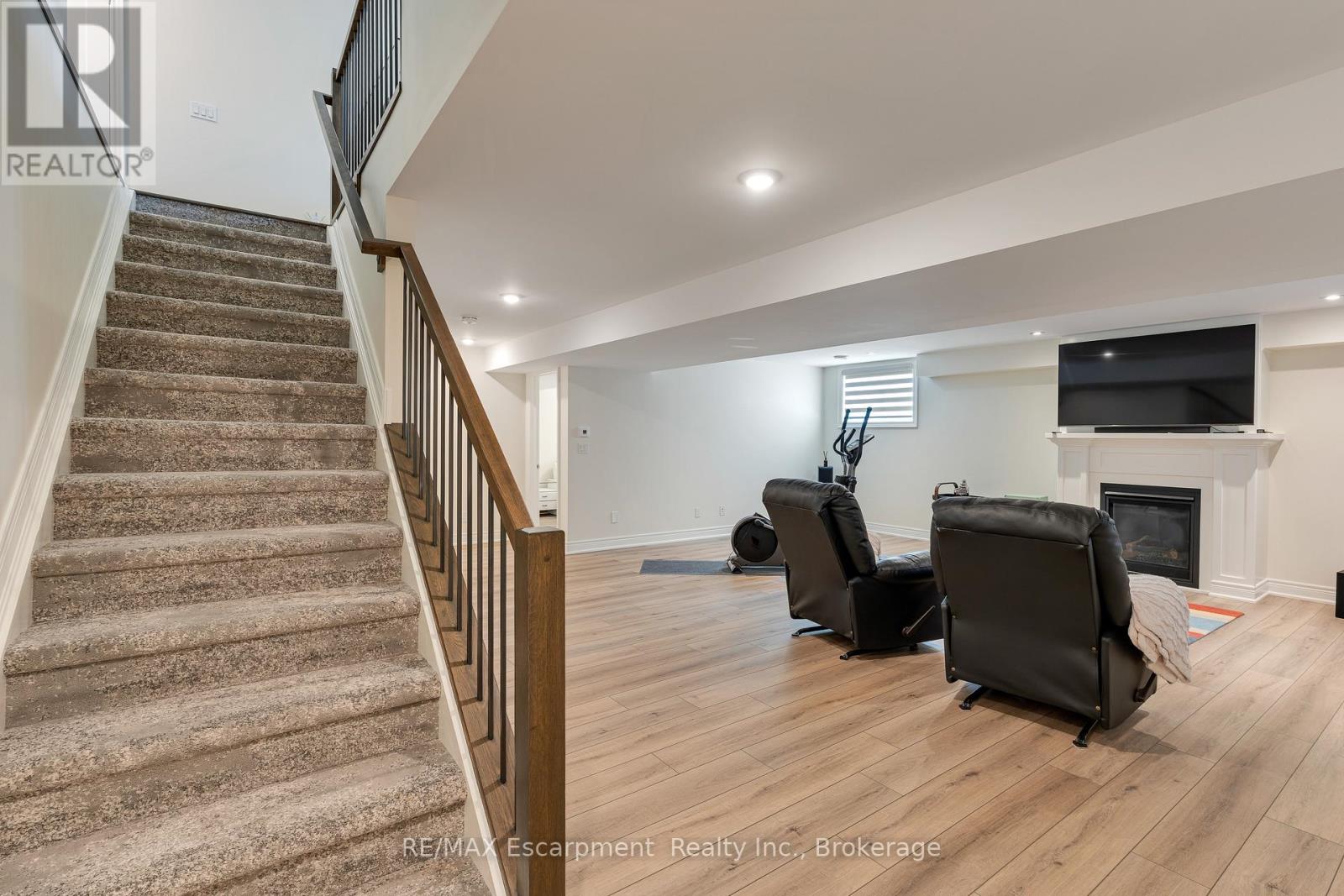 #50 154 PORT ROBINSON ROAD - Image 30