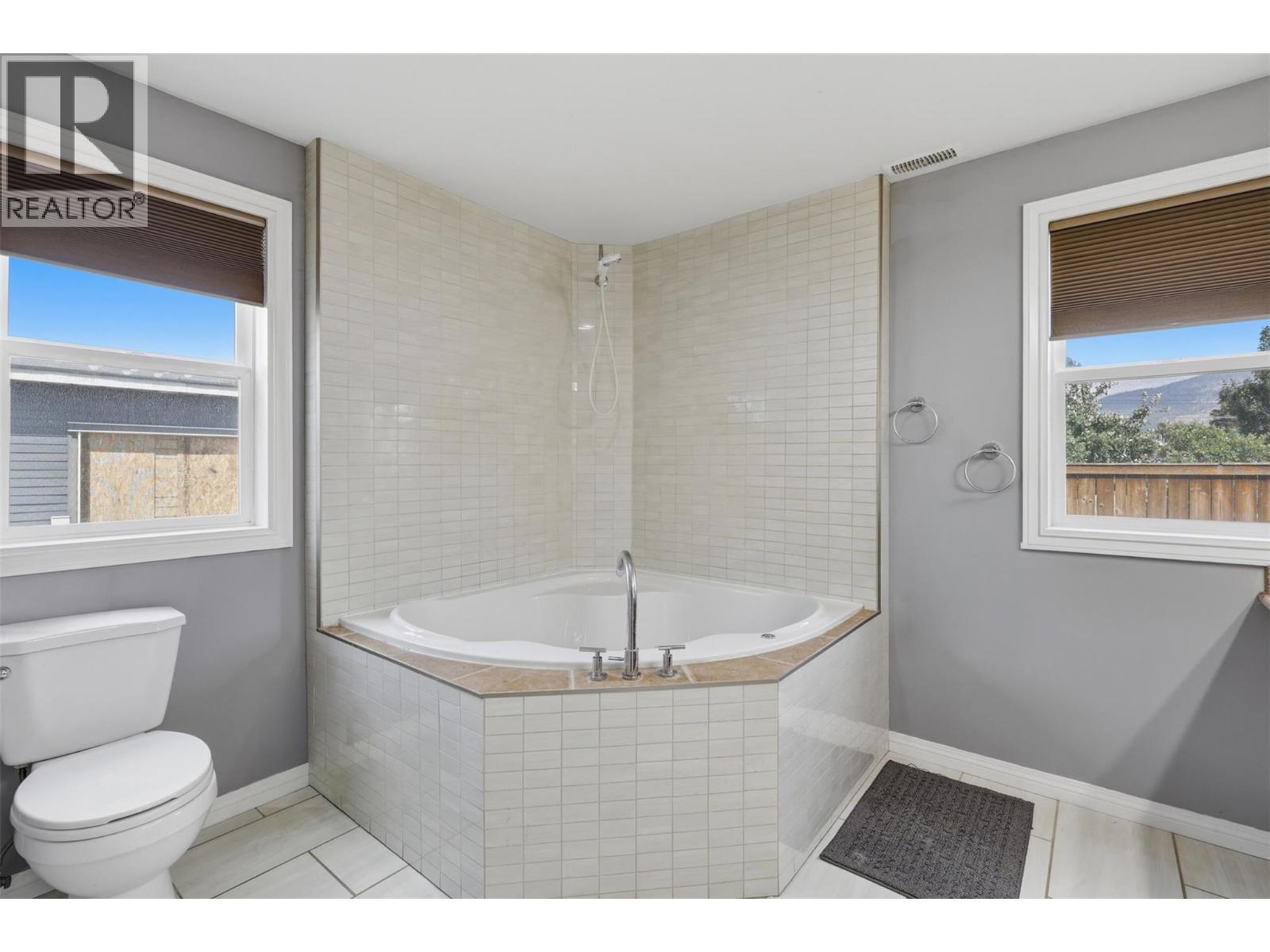 471 WOODWARD Avenue - 20
