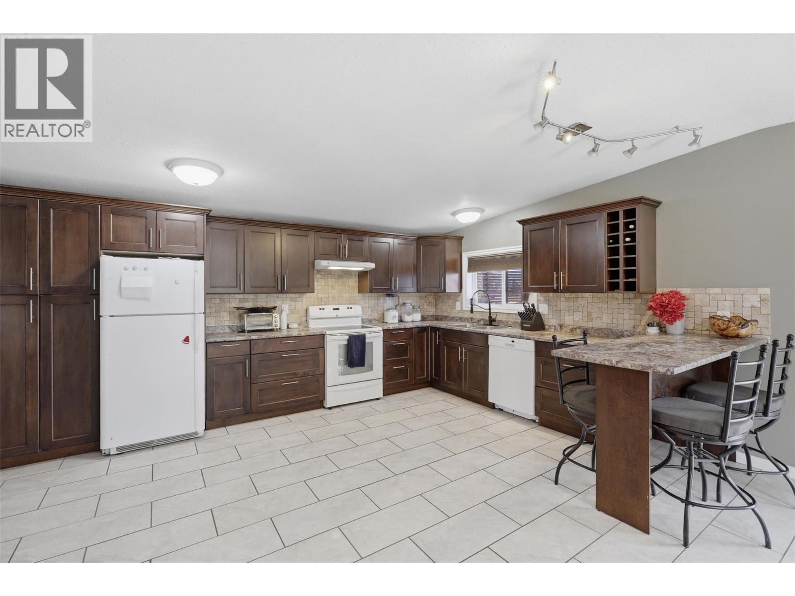 471 WOODWARD Avenue - 30